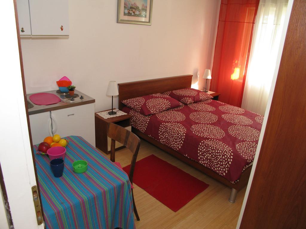 Apartments Ana Trogir Exterior foto